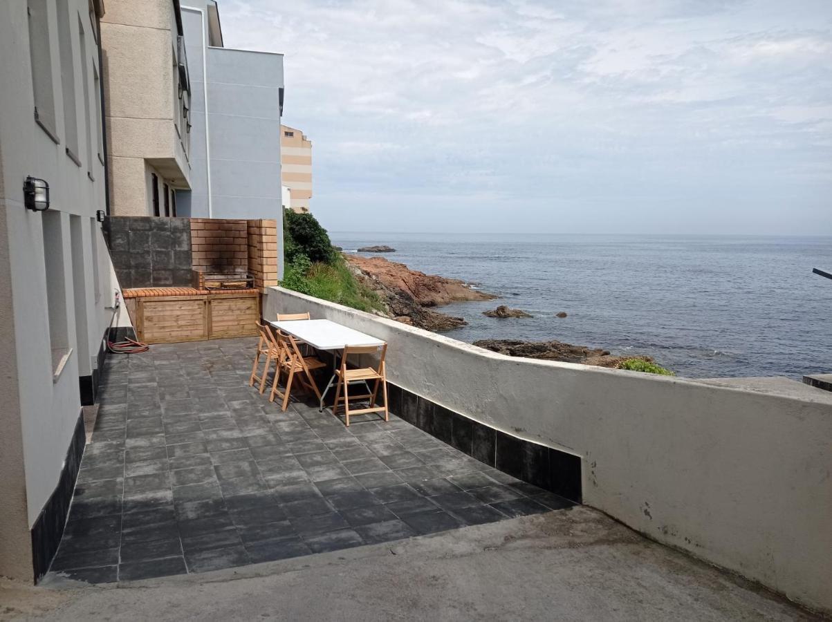 Vila Mariña. Casa marinera con terraza sobre el mar en Caión Cayón Exterior foto